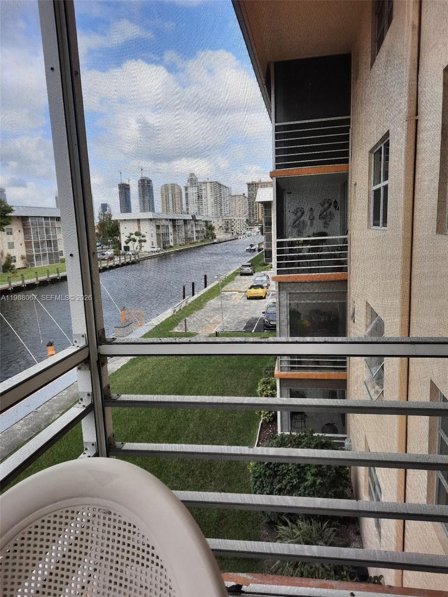 3551 NE 169 # 310, North Miami Beach FL 33160 — 4