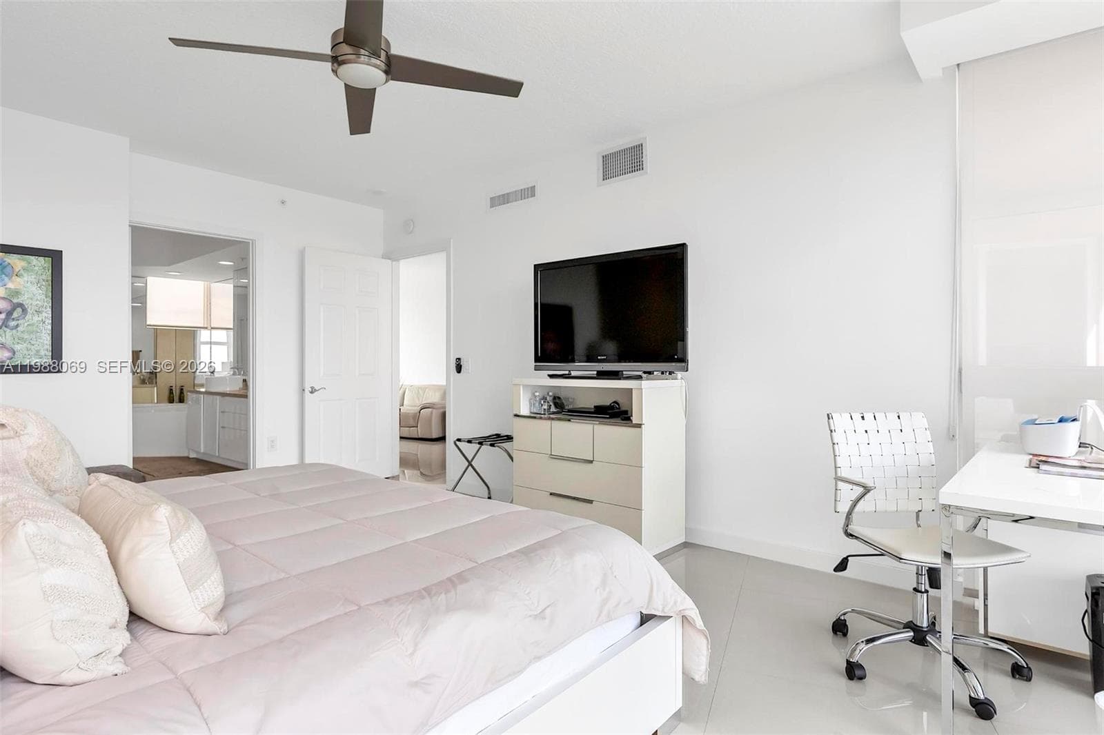 3370 HIDDEN BAY DR # 2210, Aventura FL 33180 — 47