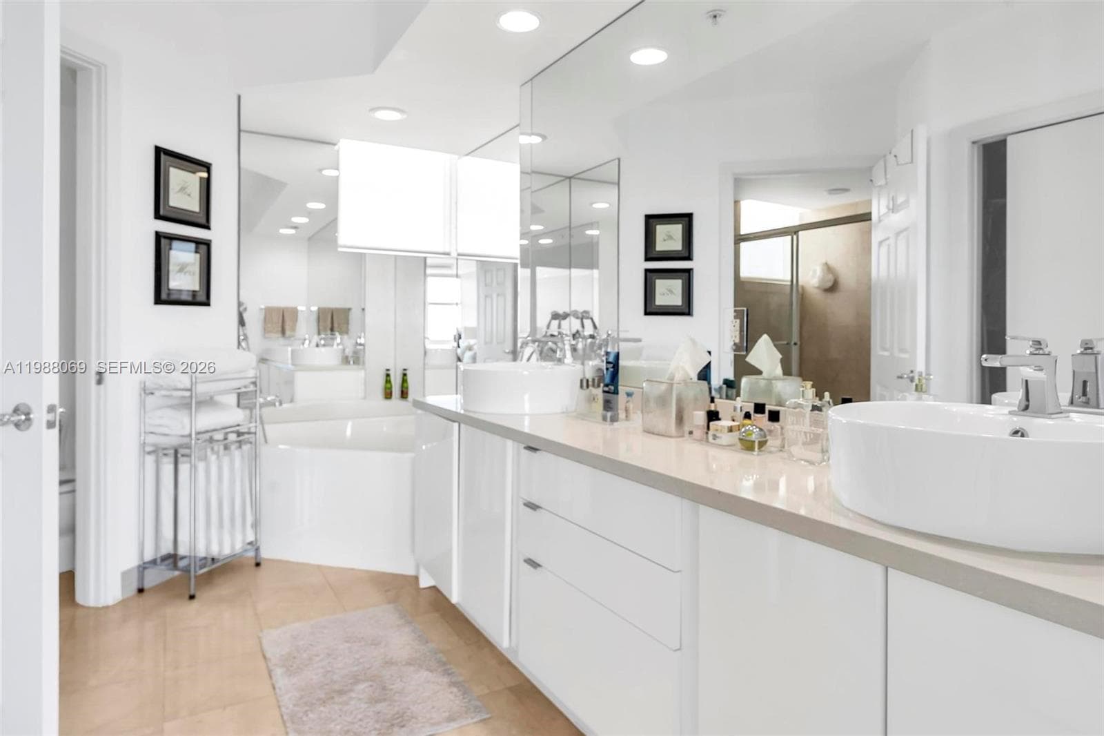 3370 HIDDEN BAY DR # 2210, Aventura FL 33180 — 49