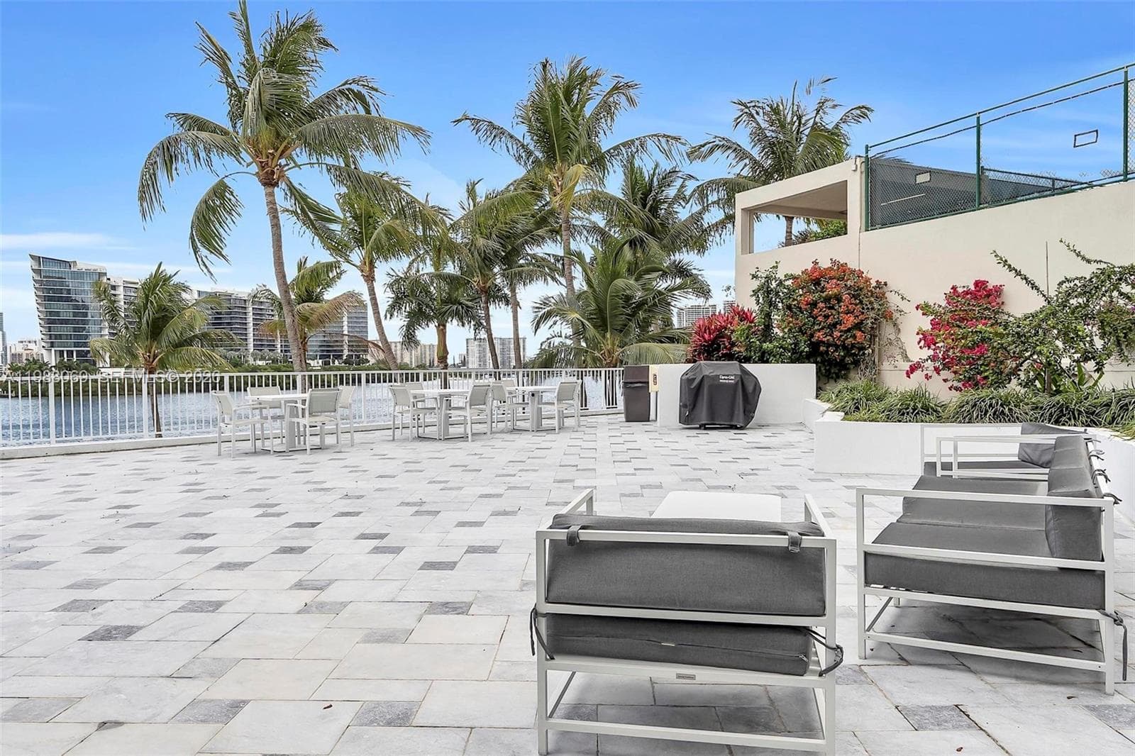 3370 HIDDEN BAY DR # 2210, Aventura FL 33180 — 55