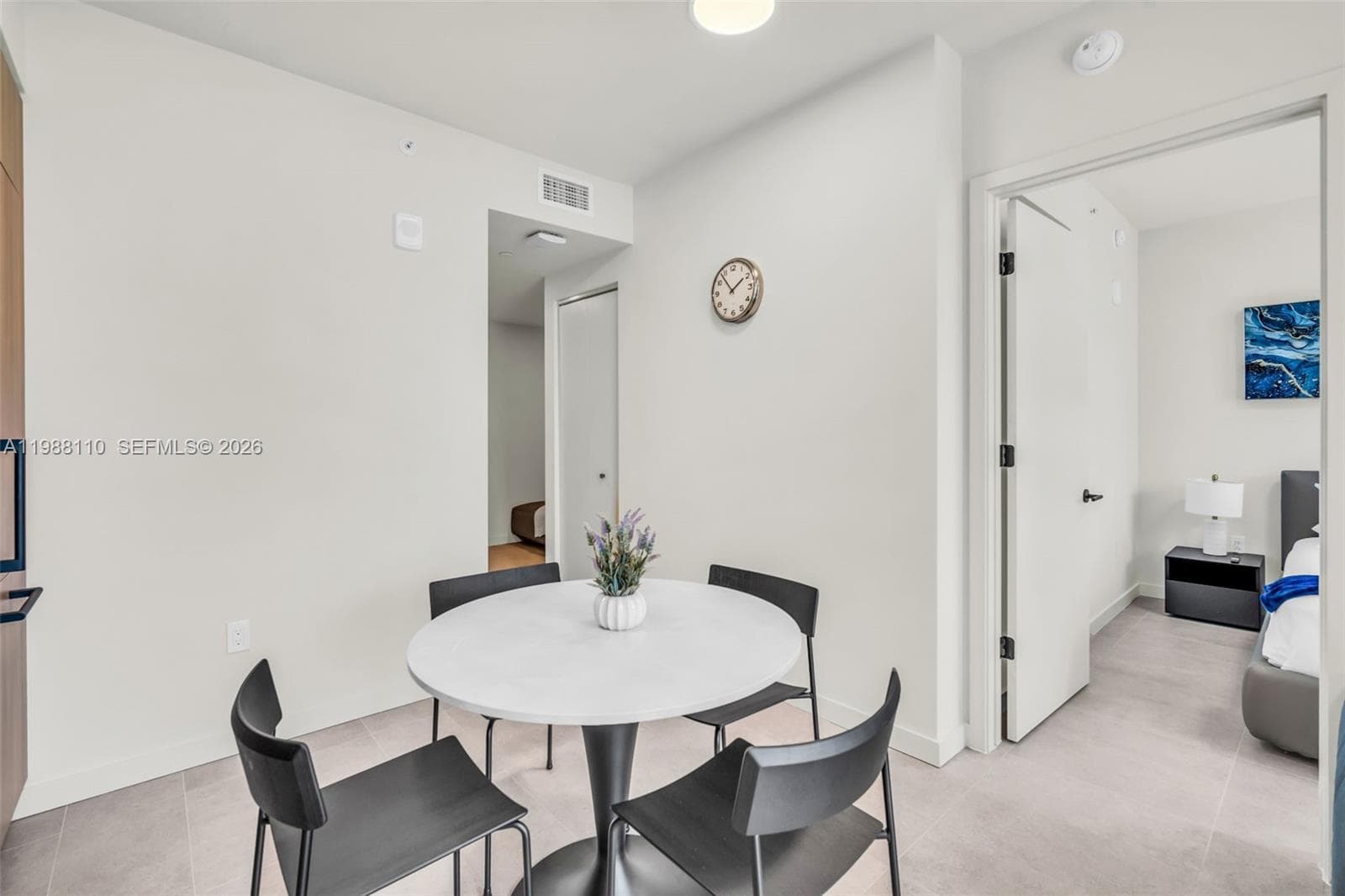121 NE 5th St # 902, Miami FL 33132 — 12
