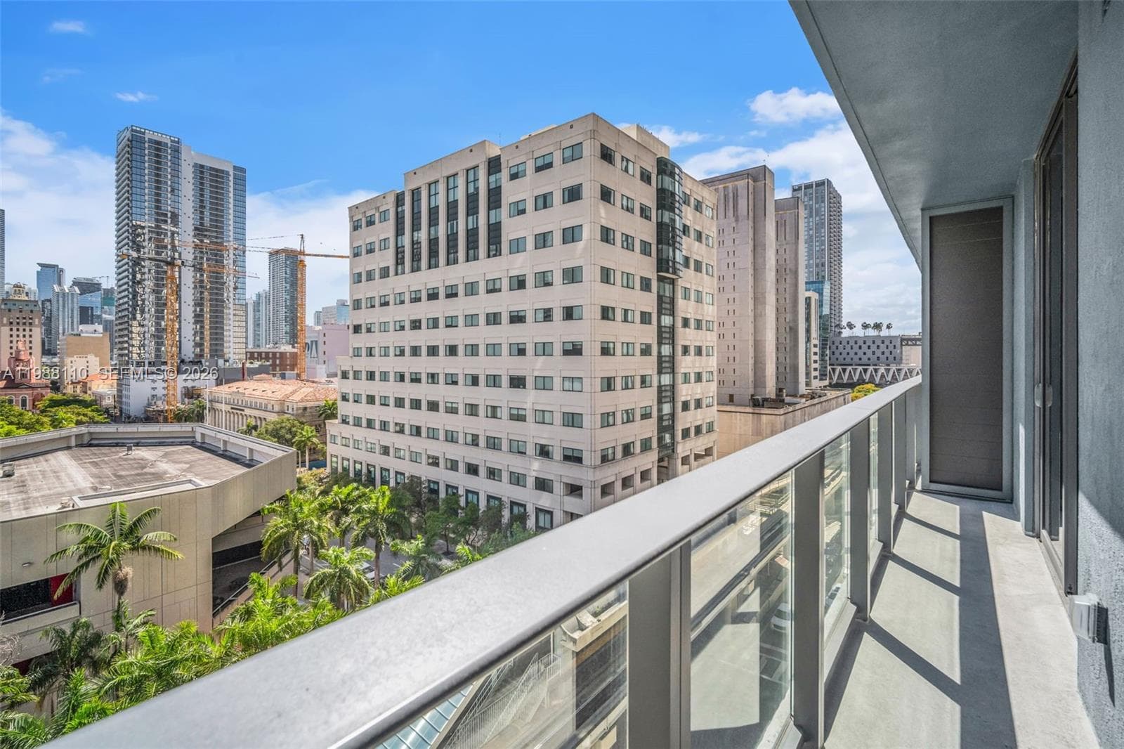 121 NE 5th St # 902, Miami FL 33132 — 20