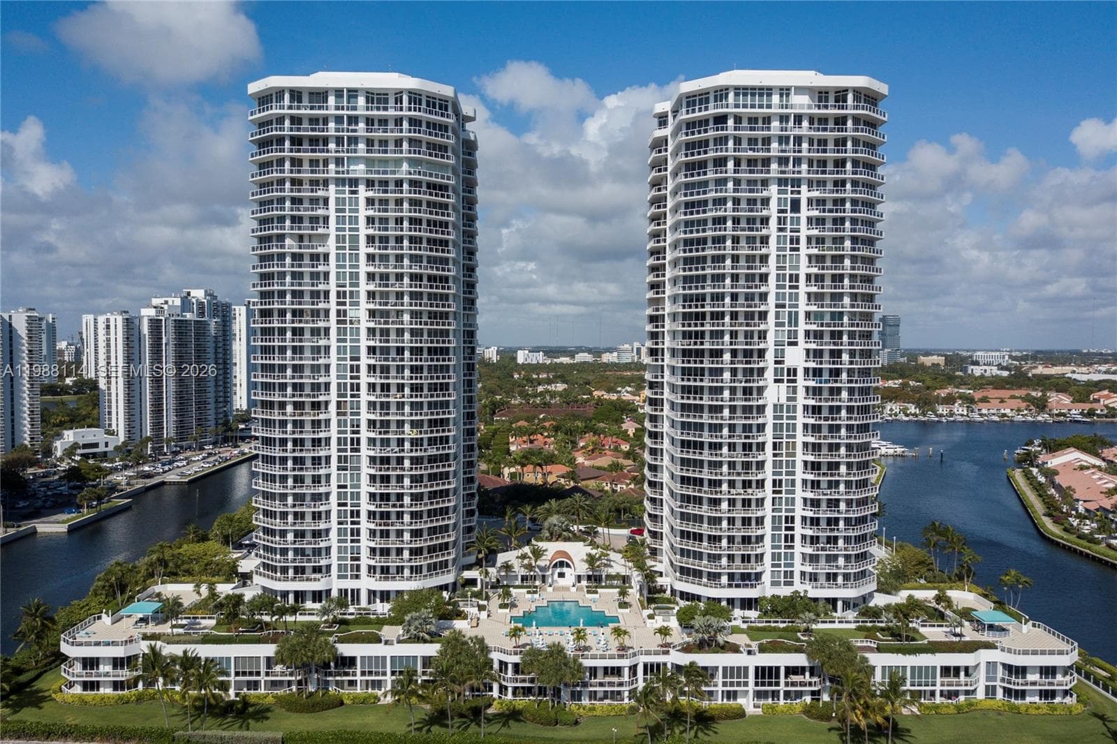 3802 NE 207th St # 1001, Aventura FL 33180 — 1