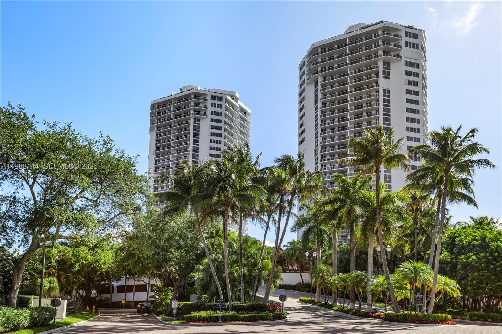 3802 NE 207th St # 1001, Aventura FL 33180 — 44
