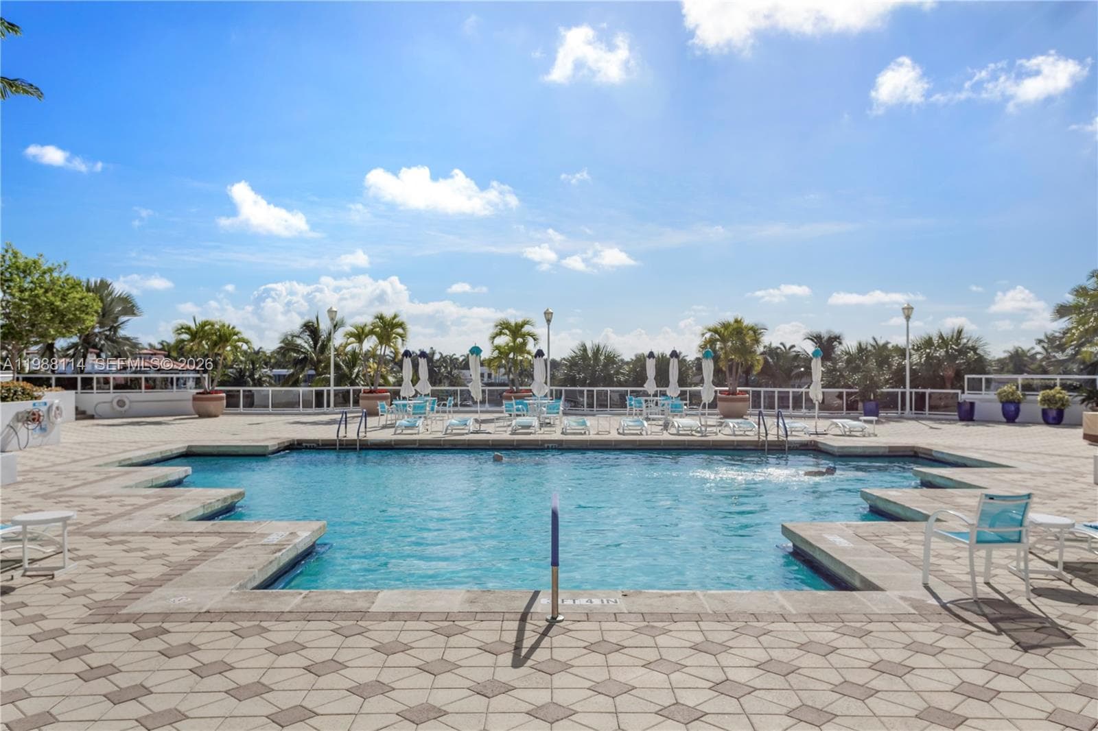 3802 NE 207th St # 1001, Aventura FL 33180 — 40