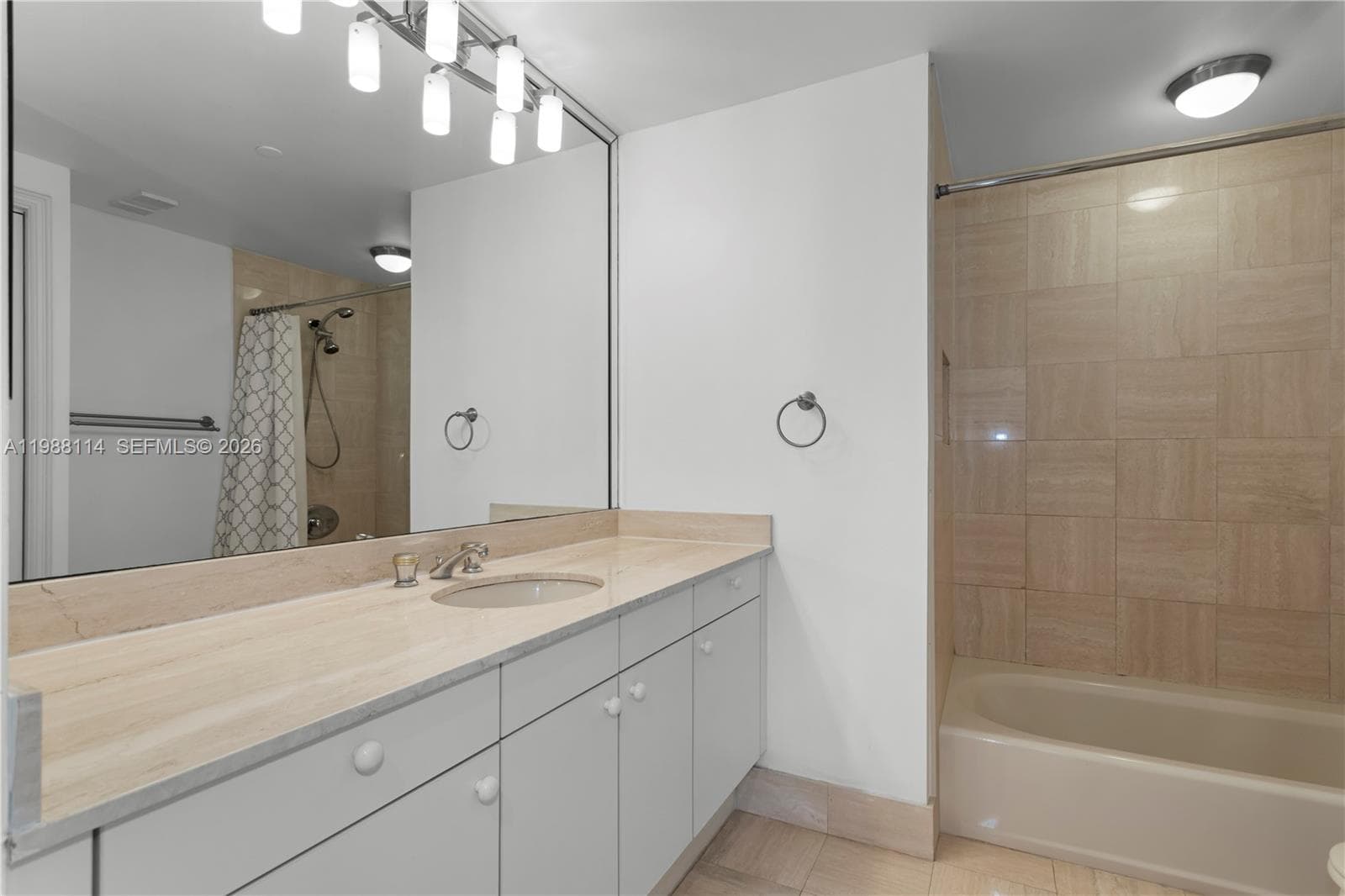 3802 NE 207th St # 1001, Aventura FL 33180 — 29