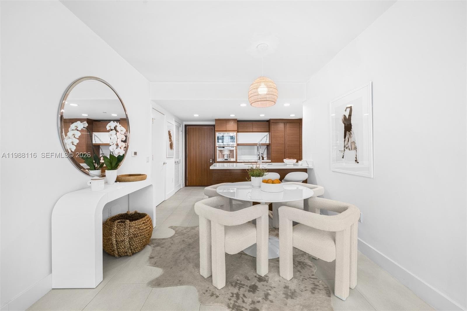 5875 Collins Ave # 906, Miami Beach FL 33140 — 2