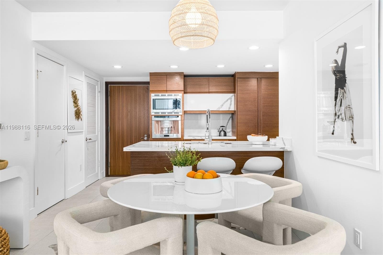 5875 Collins Ave # 906, Miami Beach FL 33140 — 3