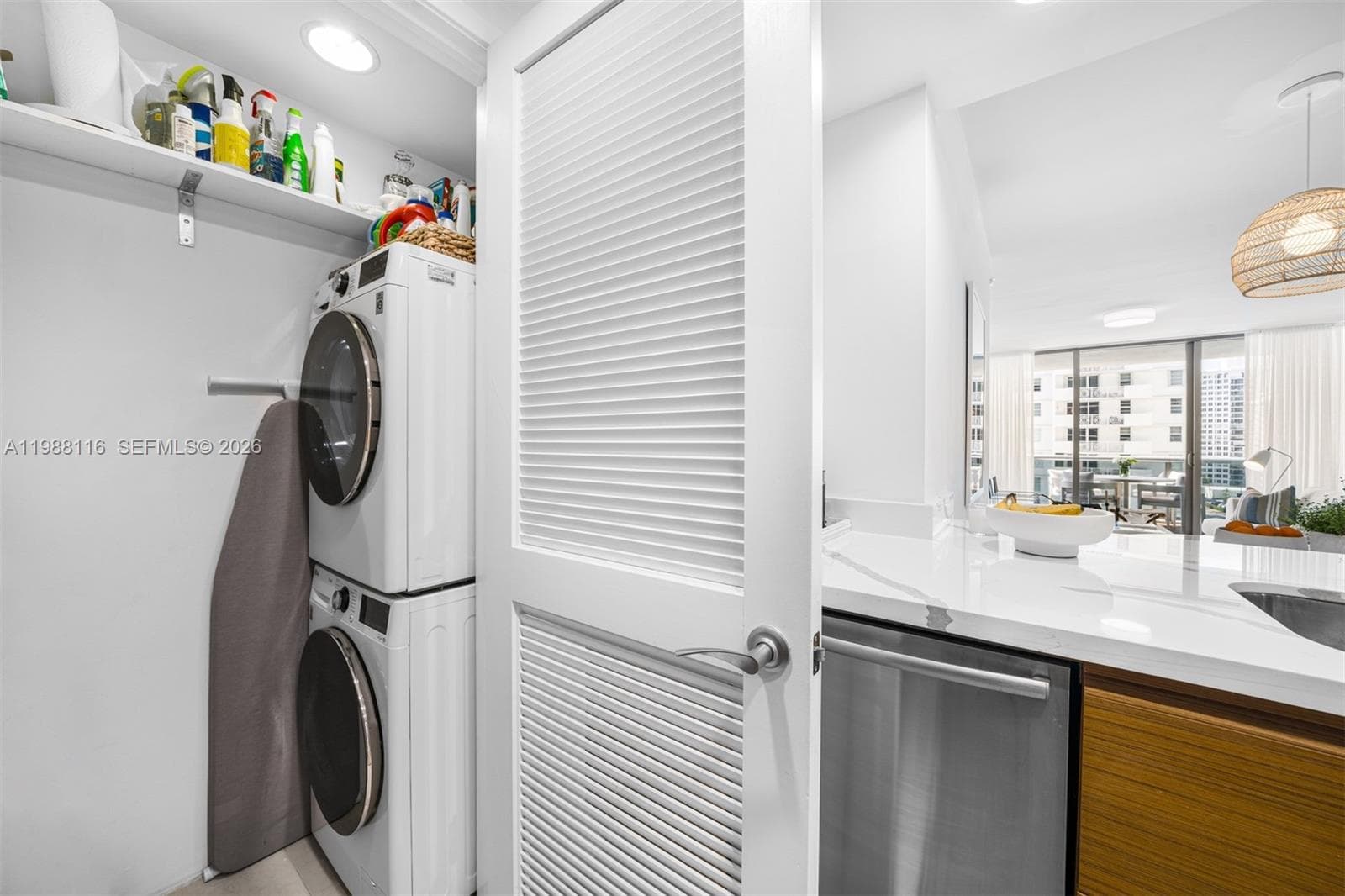 5875 Collins Ave # 906, Miami Beach FL 33140 — 20