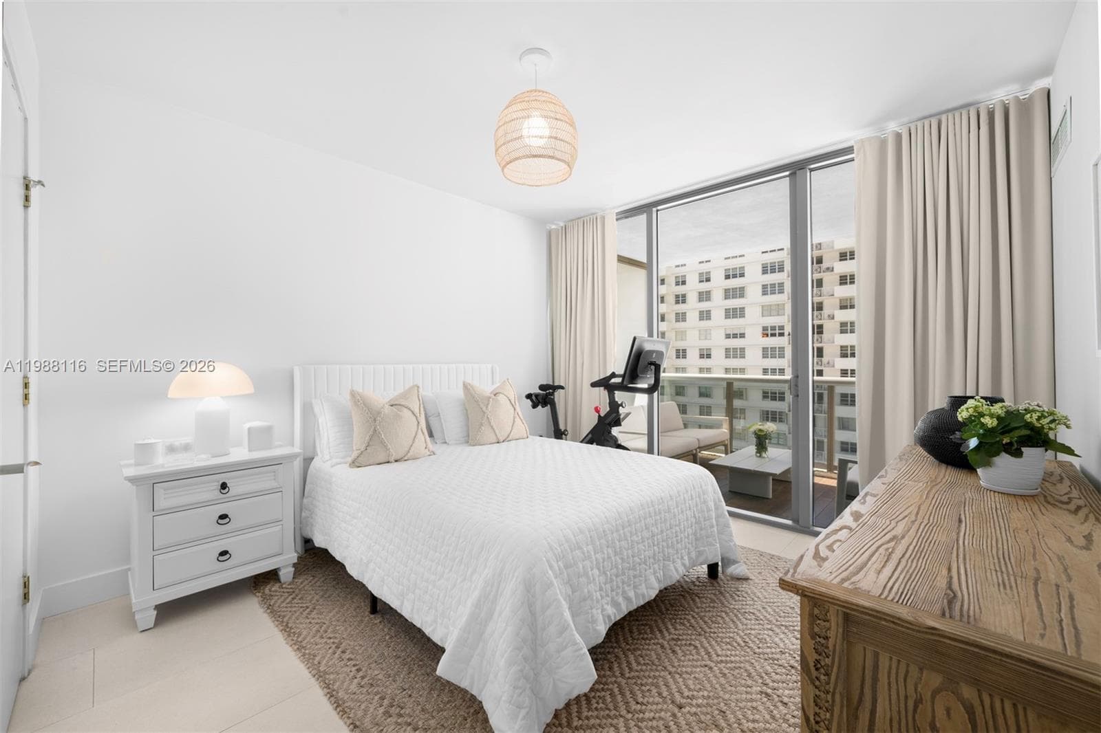 5875 Collins Ave # 906, Miami Beach FL 33140 — 14