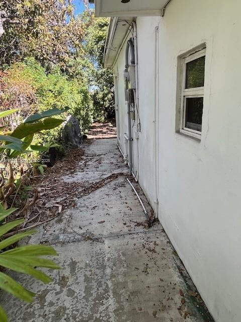 175 NW 121st St, North Miami FL 33168 — 23