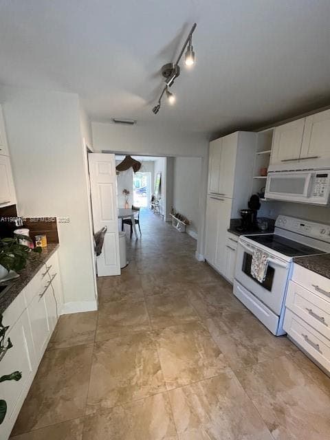 175 NW 121st St, North Miami FL 33168 — 8
