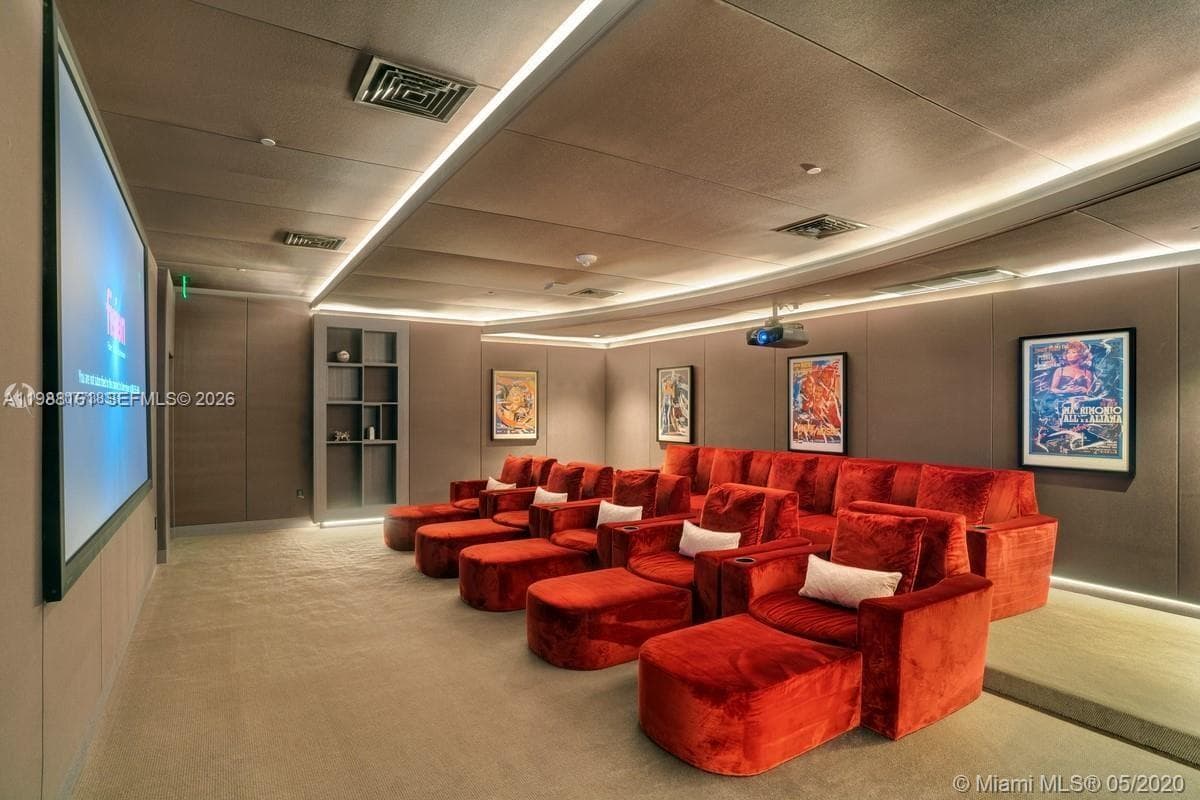 1000 Brickell Plz, Miami FL 33131 — 22