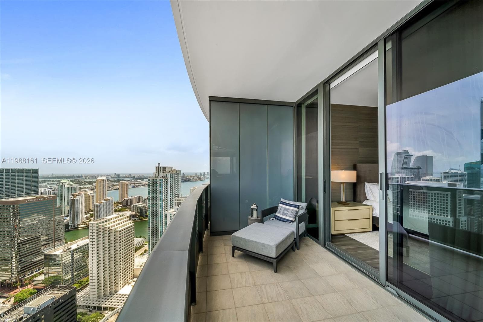 1000 Brickell Plz, Miami FL 33131 — 3