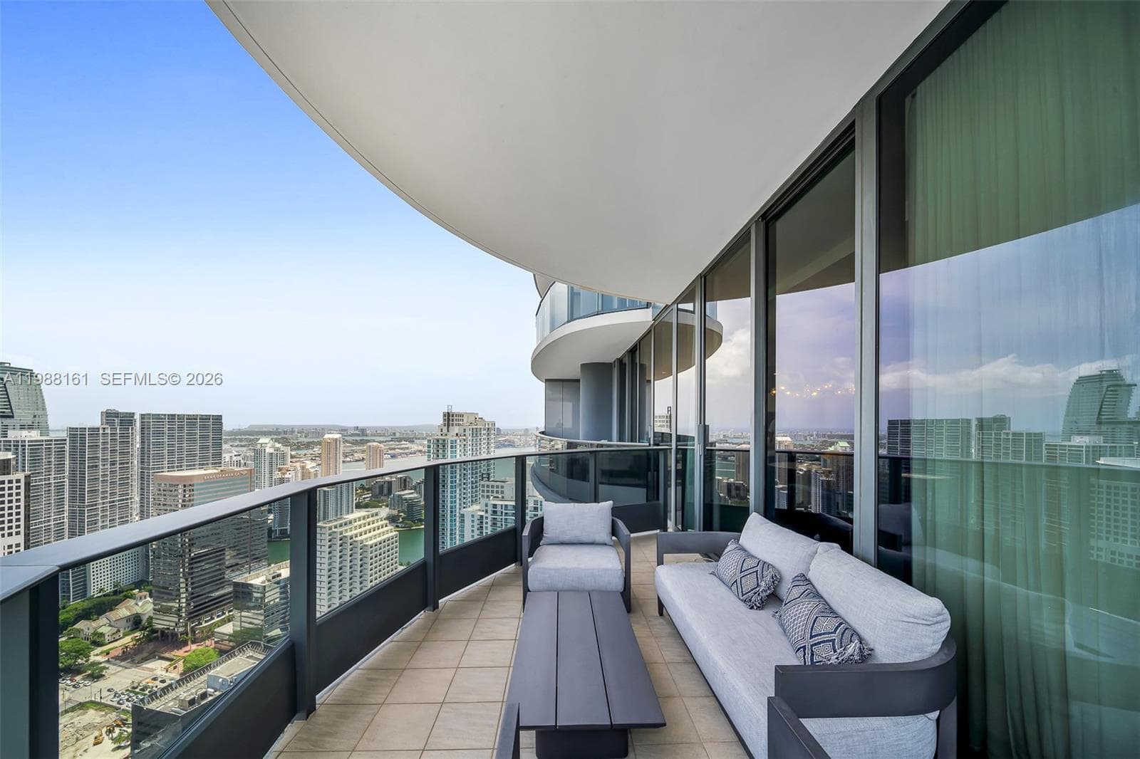 1000 Brickell Plz, Miami FL 33131 — 4
