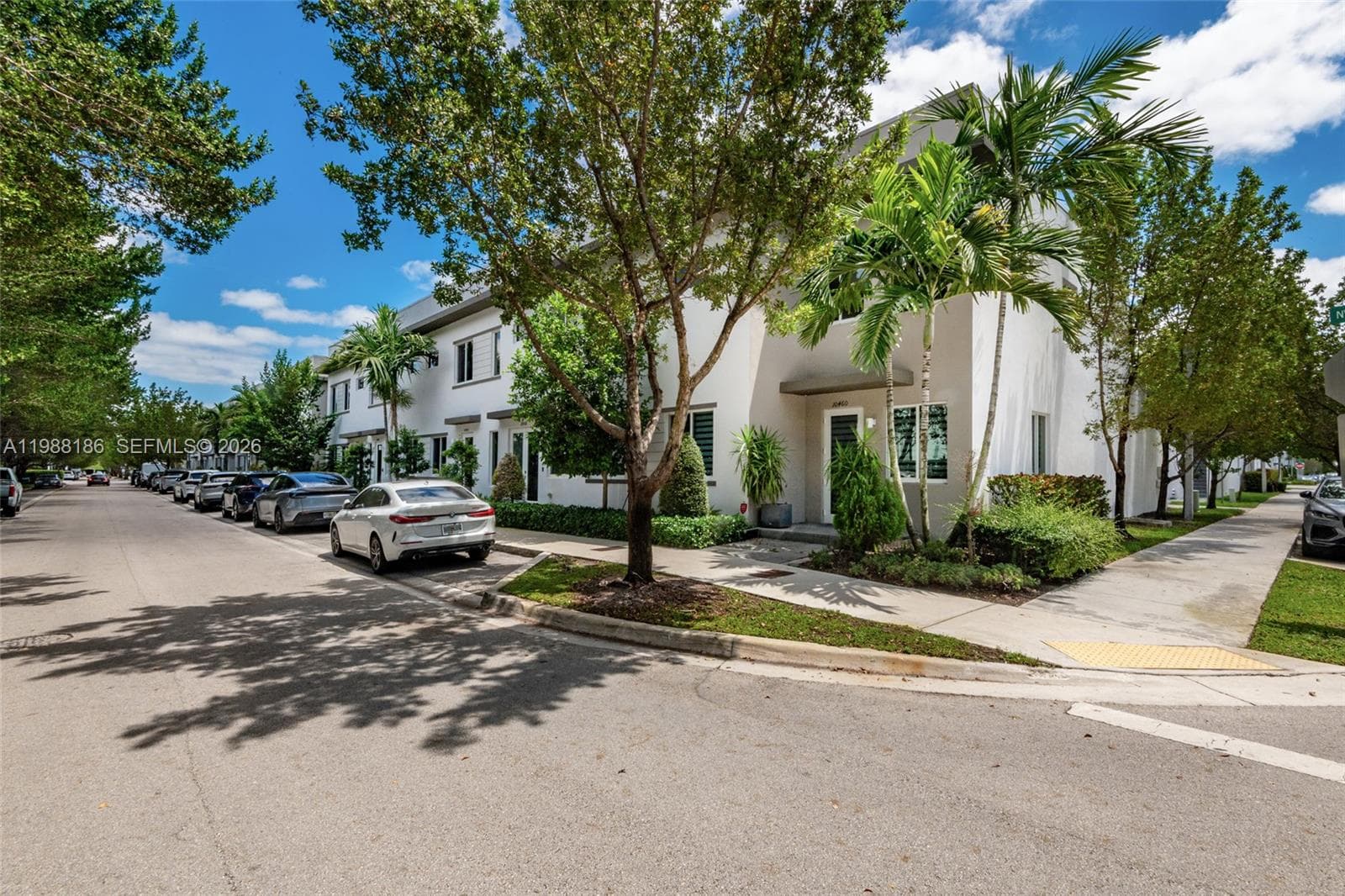 10460 NW 67th St, Doral FL 33178 — 2