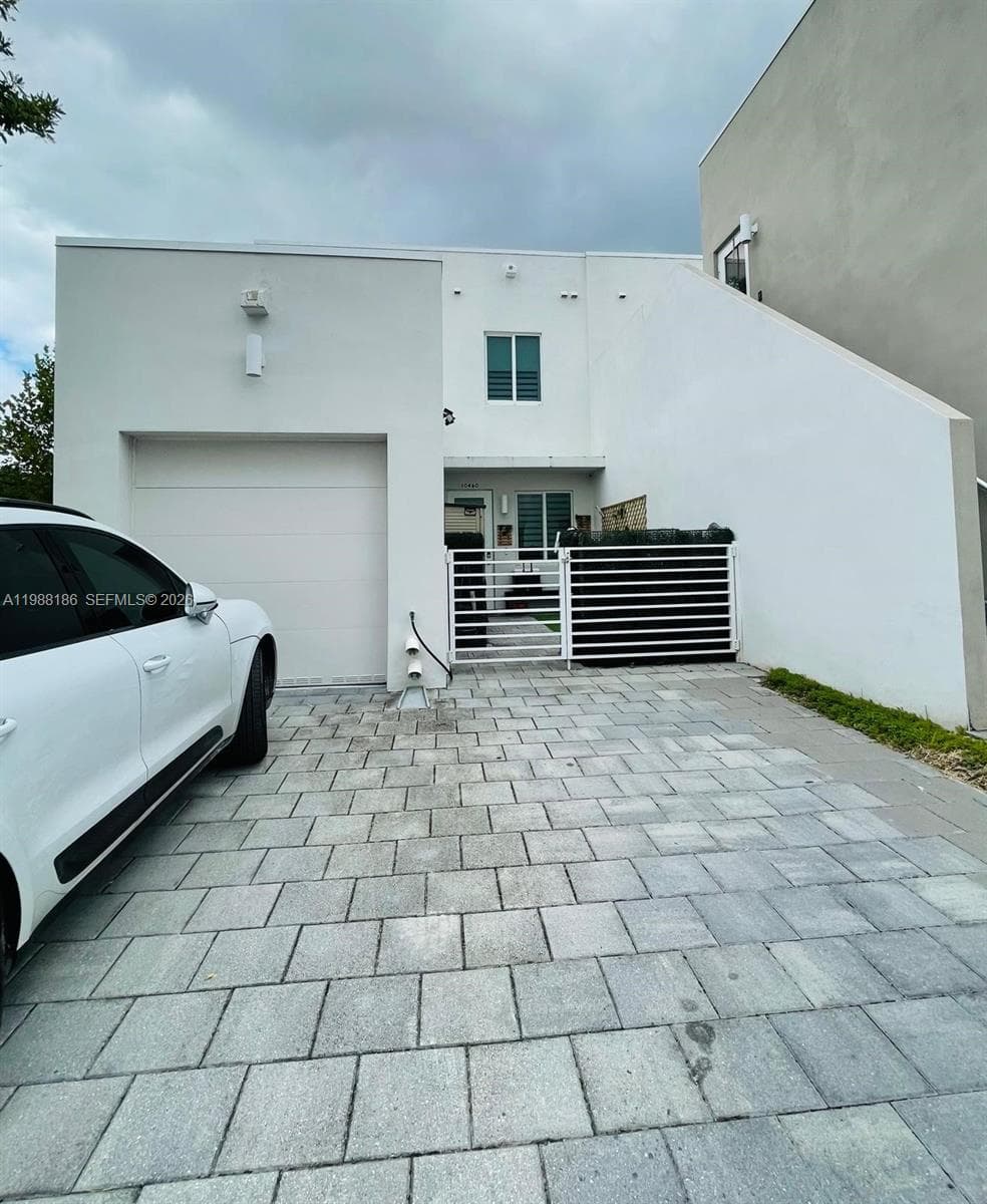 10460 NW 67th St, Doral FL 33178 — 7