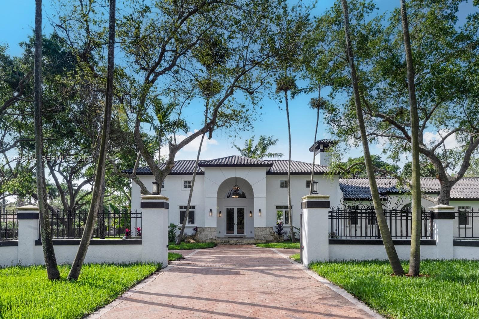 6200 SW 130th Ter, Pinecrest FL 33156 — 1