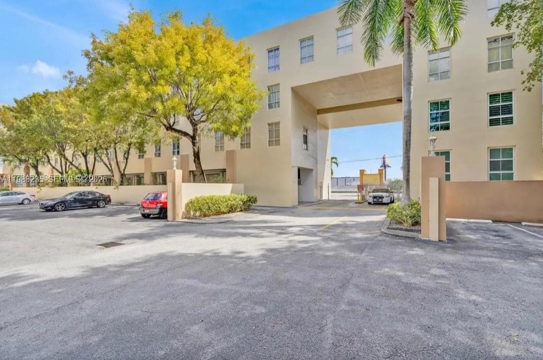 7420 W 20th Ave # 243, Hialeah FL 33016 — 4