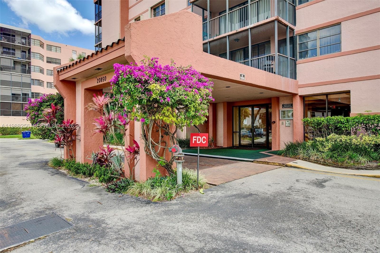 20850 San Simeon Way # 5, Miami FL 33179 — 22