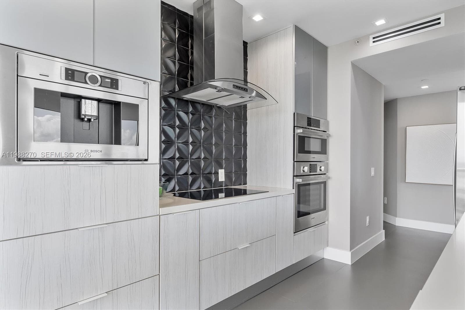 6365 Collins Ave # 4307, Miami Beach FL 33141 — 9