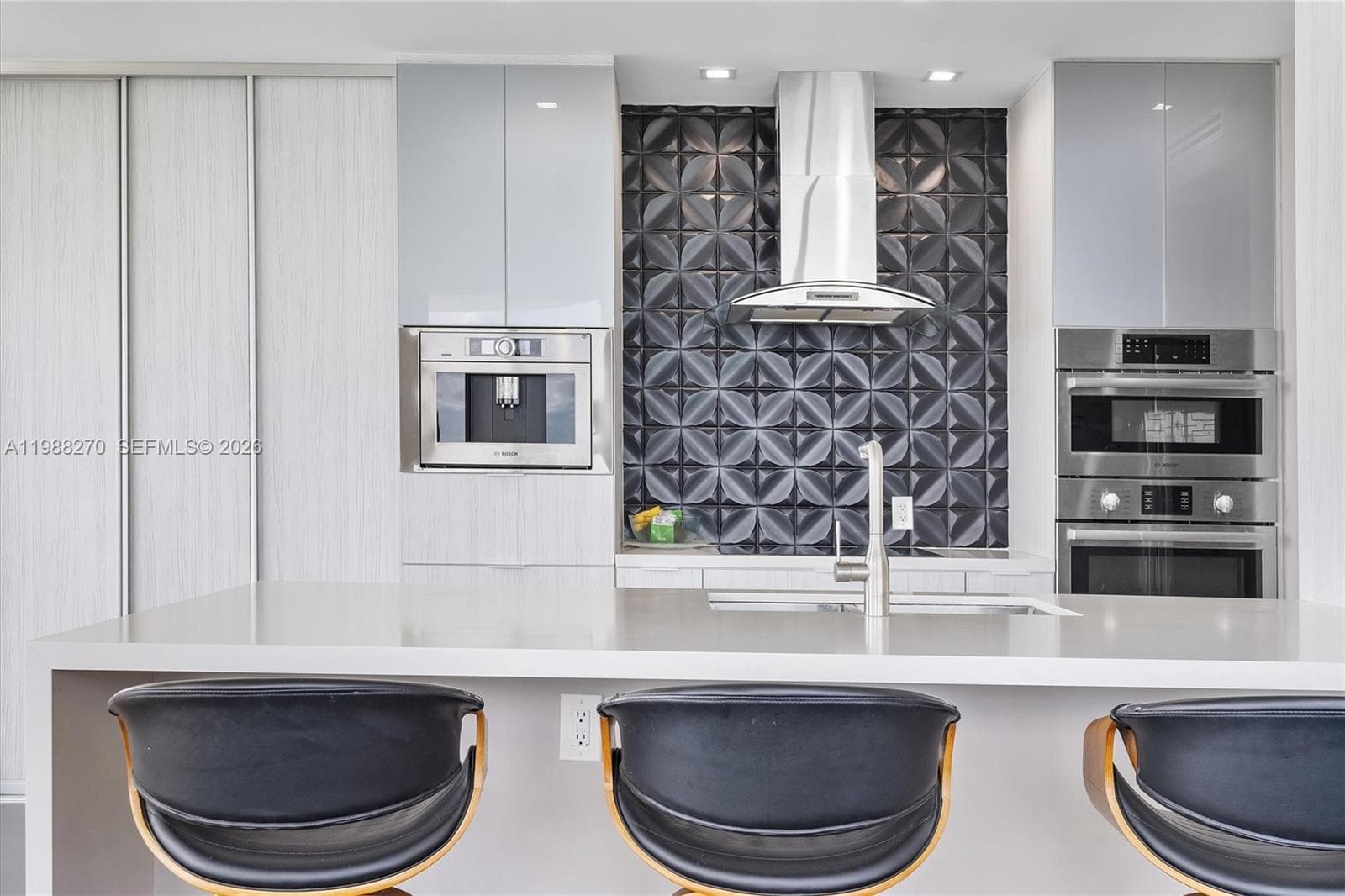 6365 Collins Ave # 4307, Miami Beach FL 33141 — 10