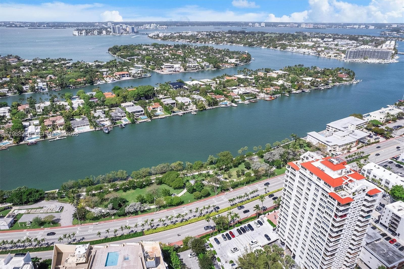 6365 Collins Ave # 4307, Miami Beach FL 33141 — 33