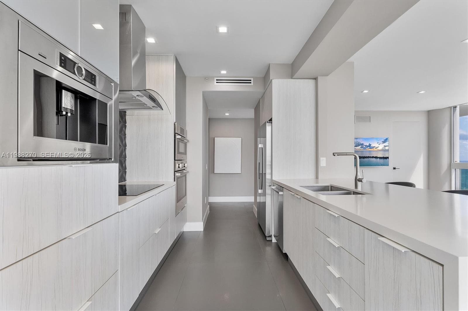 6365 Collins Ave # 4307, Miami Beach FL 33141 — 11