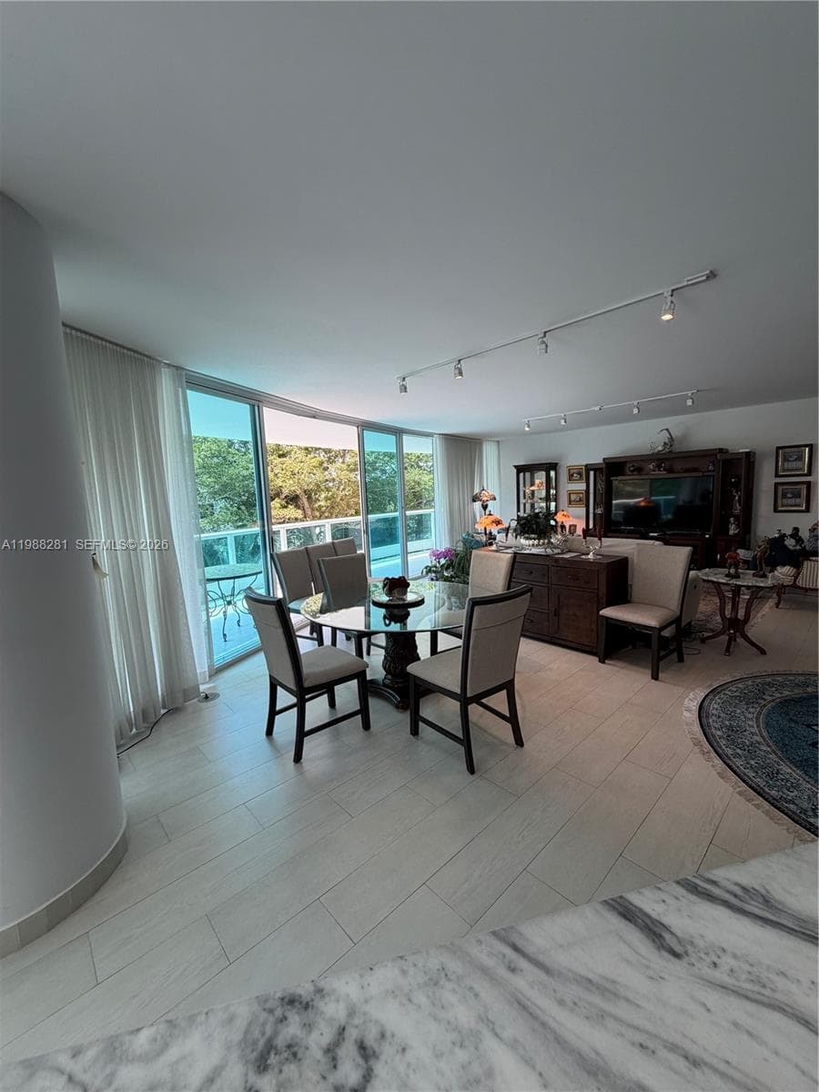2127 Brickell Ave # 502, Miami FL 33129 — 5