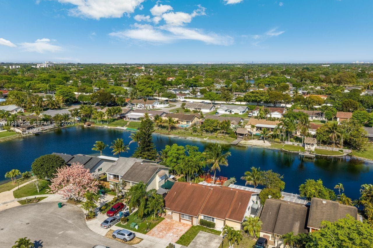 7821 SW 148th Ave # 2, Miami FL 33193 — 25