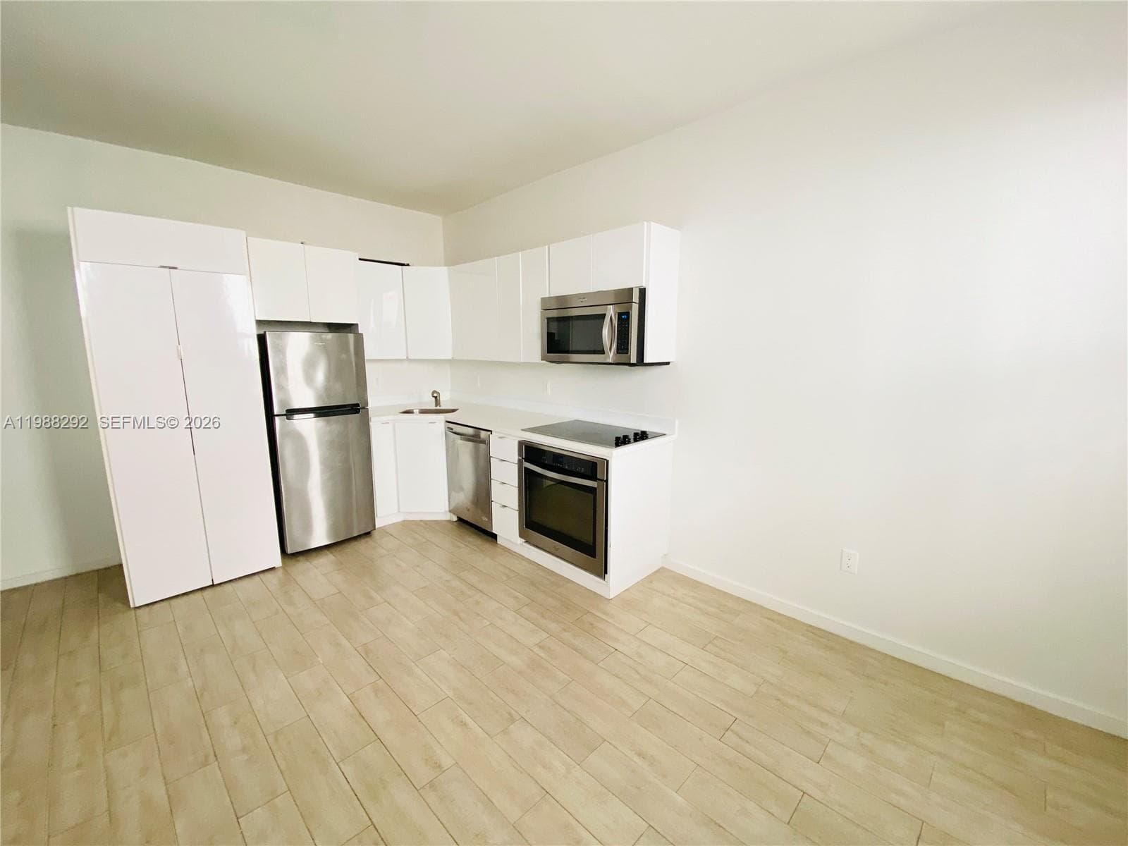 1611 Meridian Ave # 305, Miami Beach FL 33139 — 2