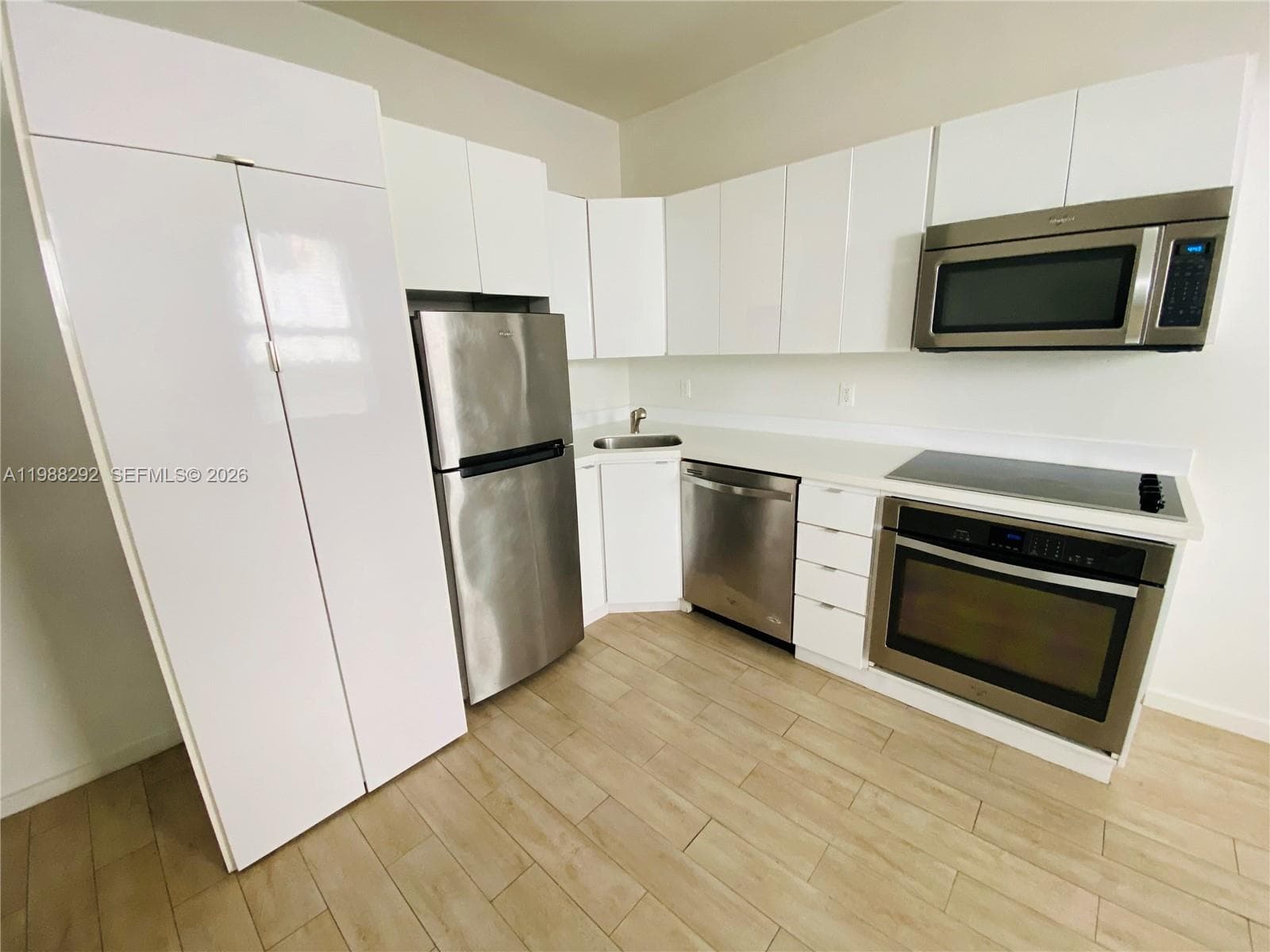 1611 Meridian Ave # 305, Miami Beach FL 33139 — 4