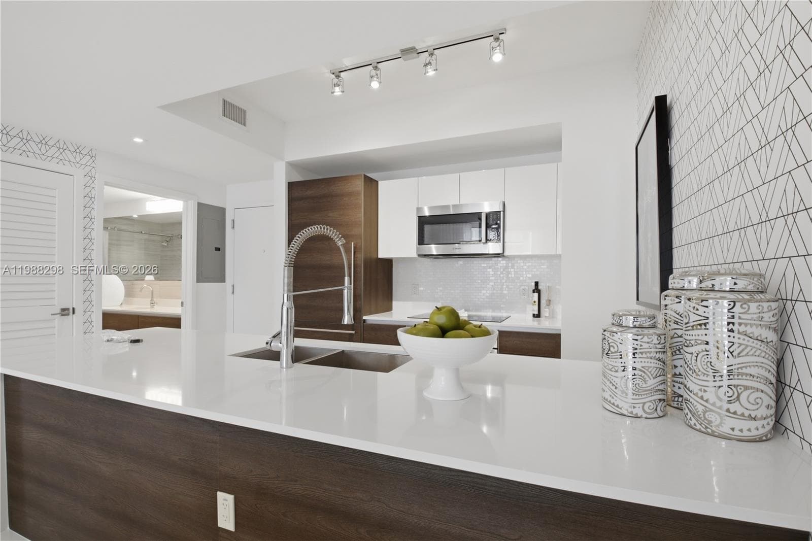 301 Altara Ave # 603, Coral Gables FL 33146 — 7