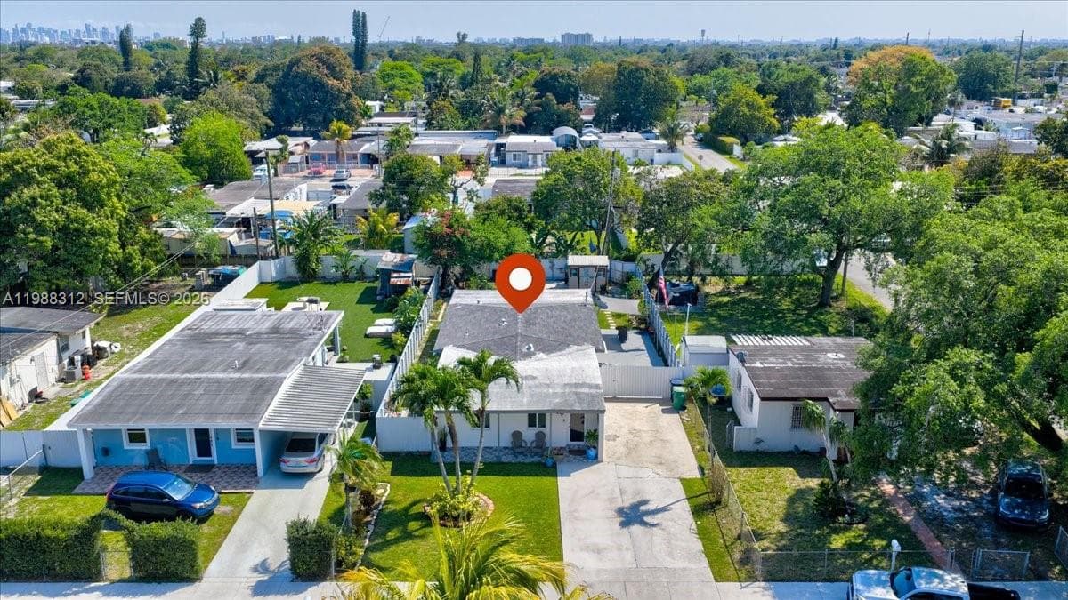 3140 NW 97th St, Miami FL 33147 — 27