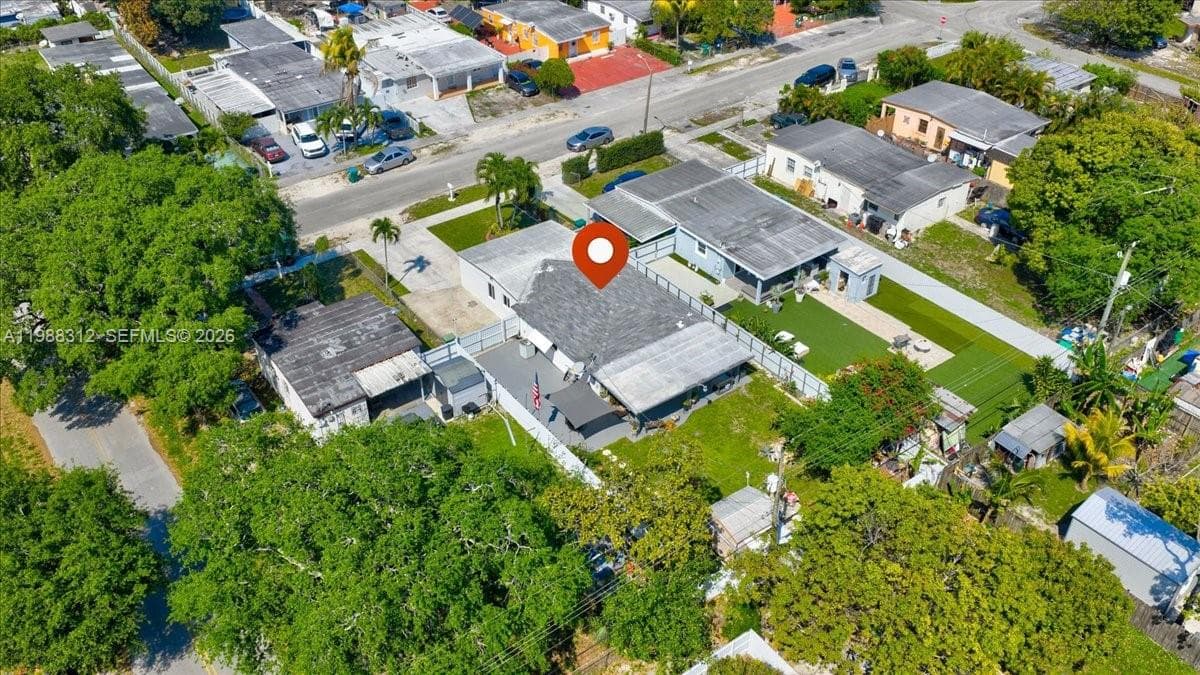 3140 NW 97th St, Miami FL 33147 — 36