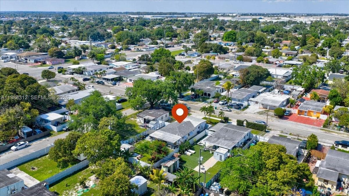 3140 NW 97th St, Miami FL 33147 — 35