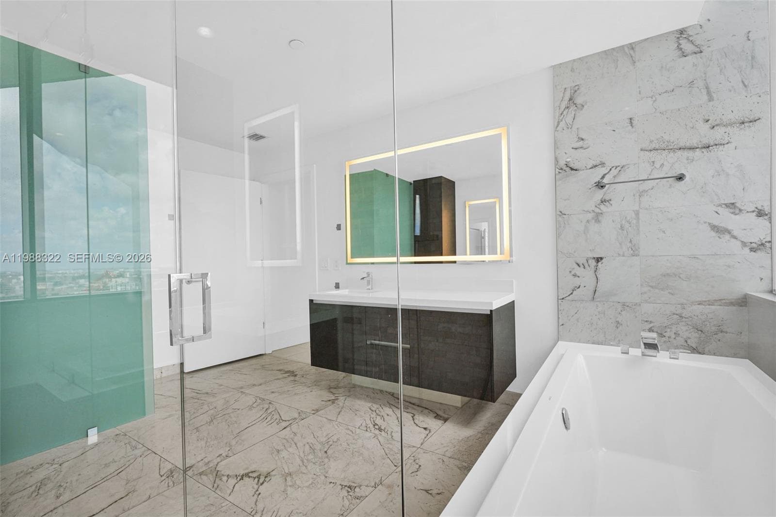 851 NE 1st Ave # 2912, Miami FL 33132 — 26