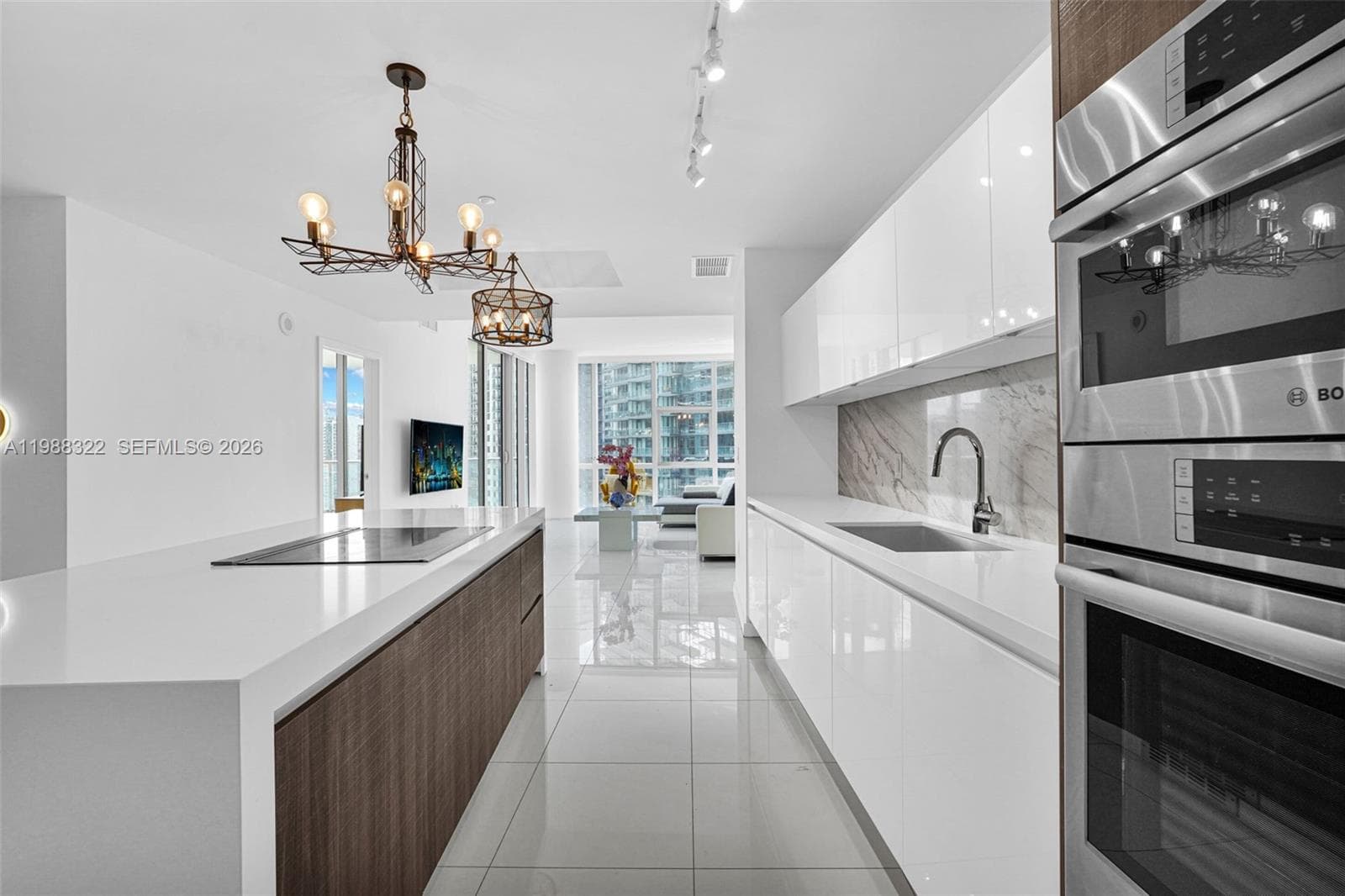 851 NE 1st Ave # 2912, Miami FL 33132 — 3