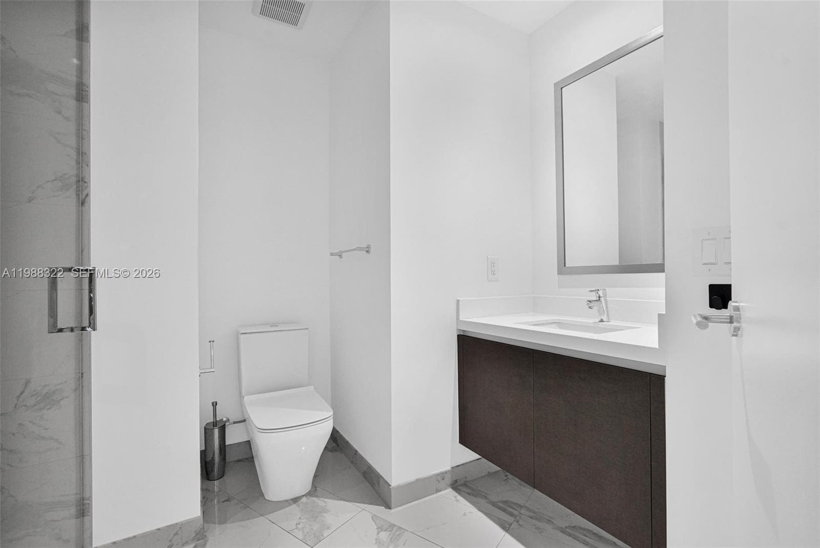 851 NE 1st Ave # 2912, Miami FL 33132 — 32