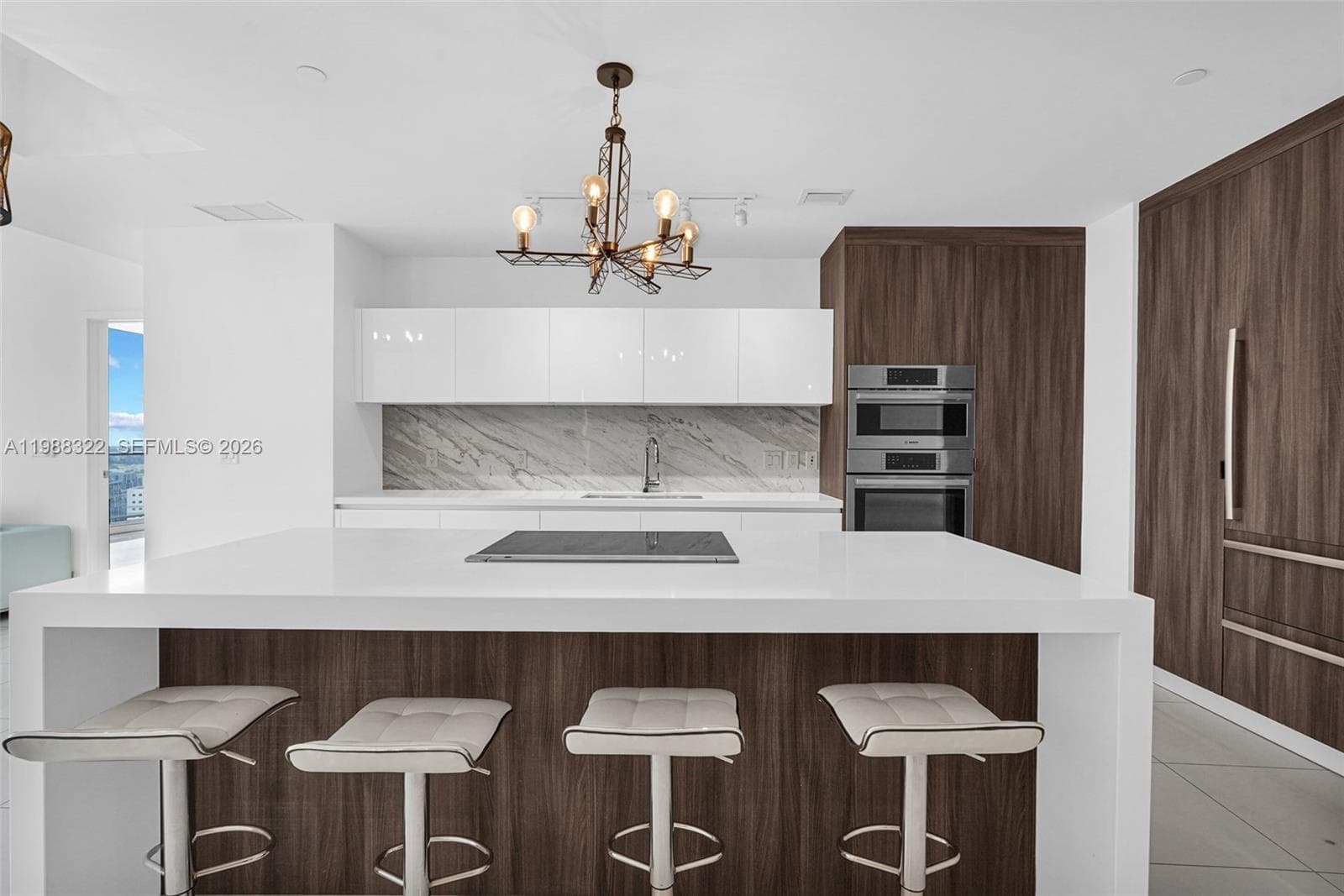 851 NE 1st Ave # 2912, Miami FL 33132 — 24