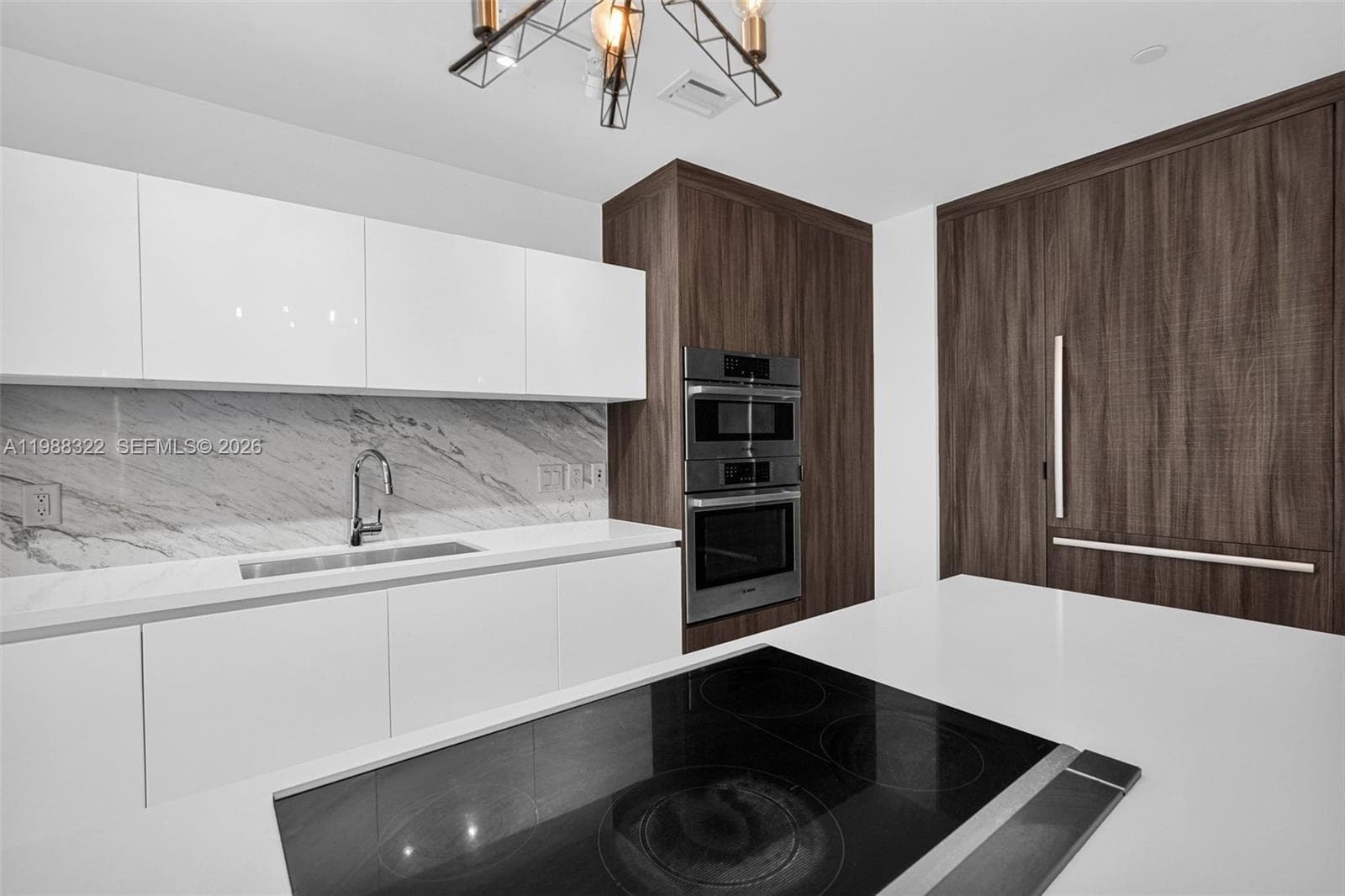851 NE 1st Ave # 2912, Miami FL 33132 — 4