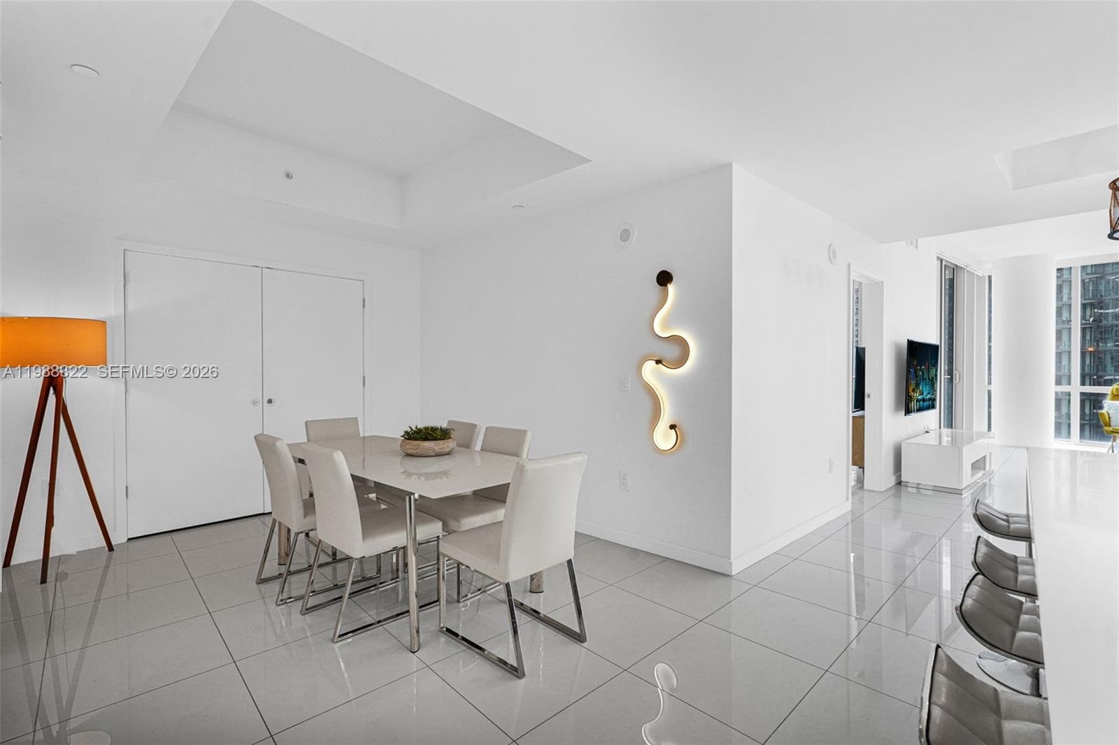 851 NE 1st Ave # 2912, Miami FL 33132 — 21