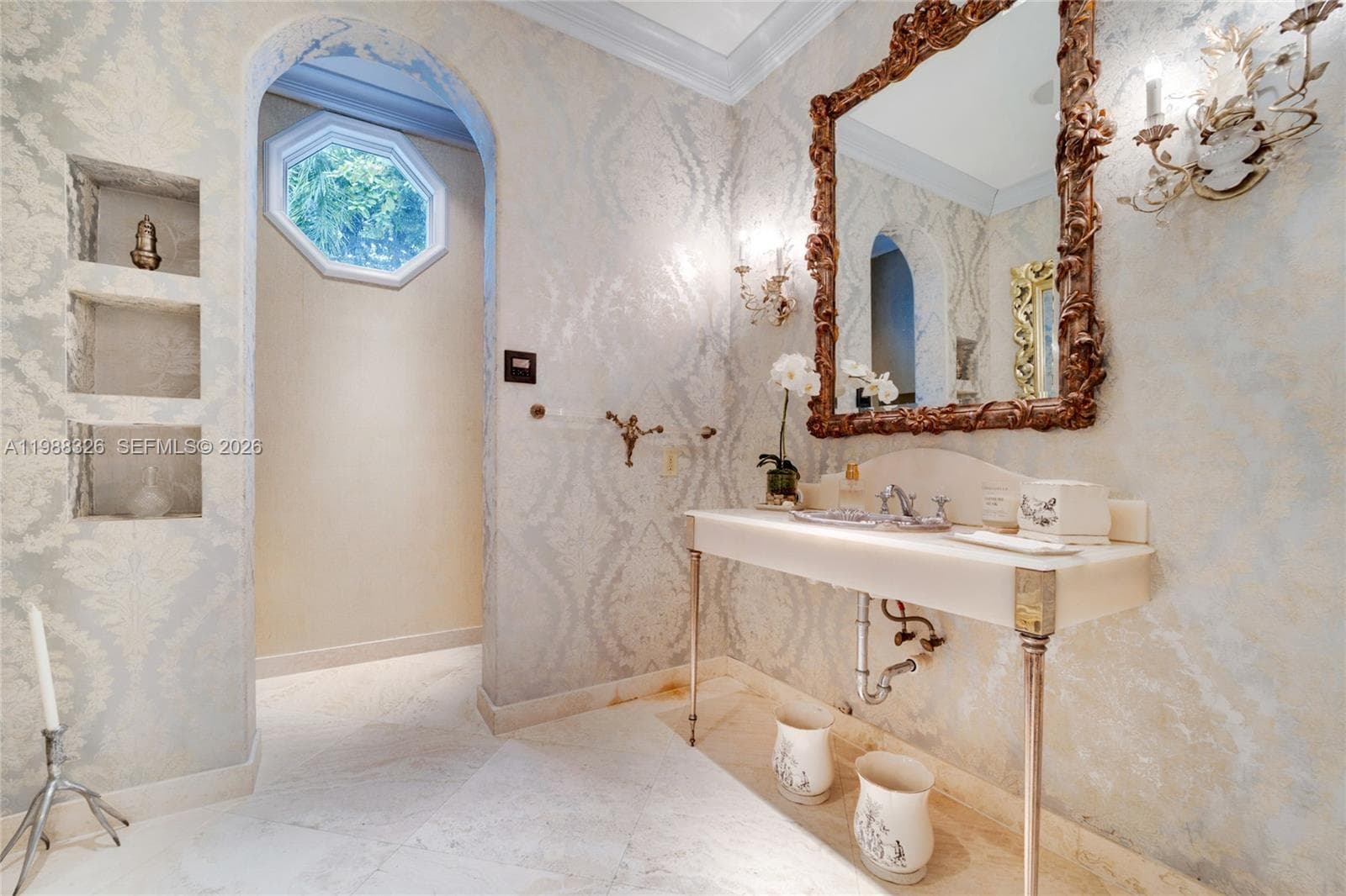 100 Palm Ave, Miami Beach FL 33139 — 22