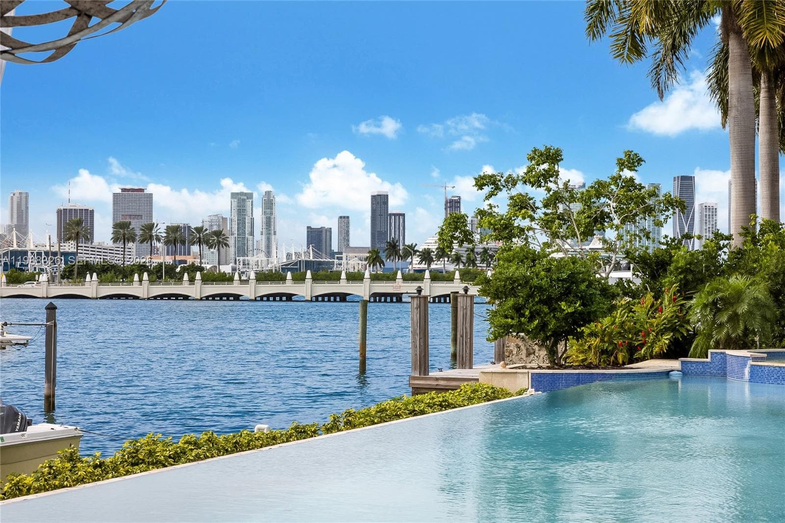 100 Palm Ave, Miami Beach FL 33139 — 1