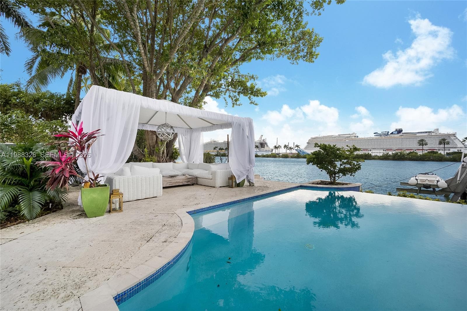 100 Palm Ave, Miami Beach FL 33139 — 10