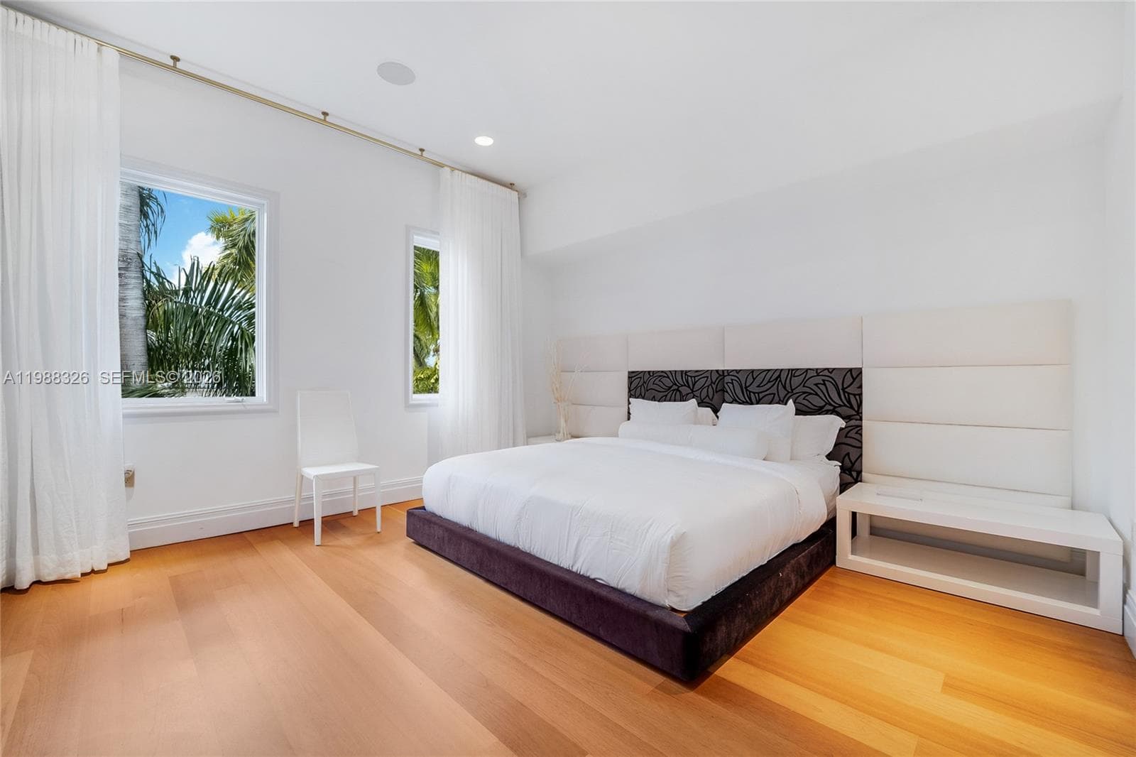 100 Palm Ave, Miami Beach FL 33139 — 33
