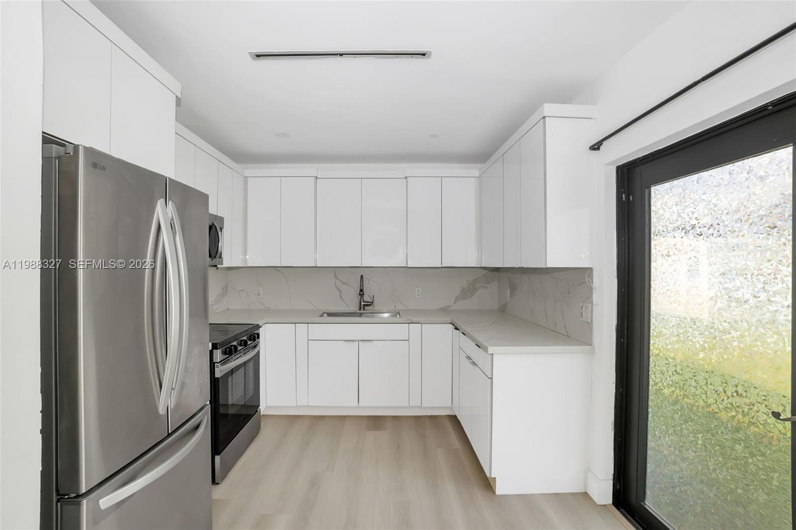 14520 Carver Drive, Miami FL 33176 — 12