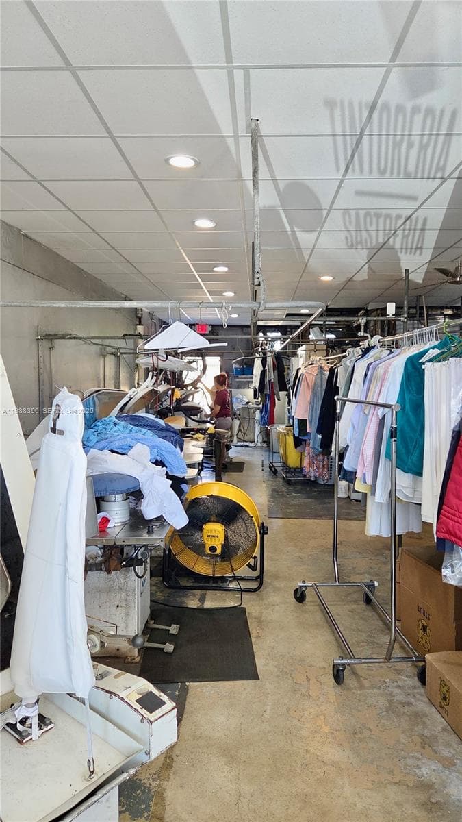 4222 W 16th Ave, Hialeah FL 33012 — 6