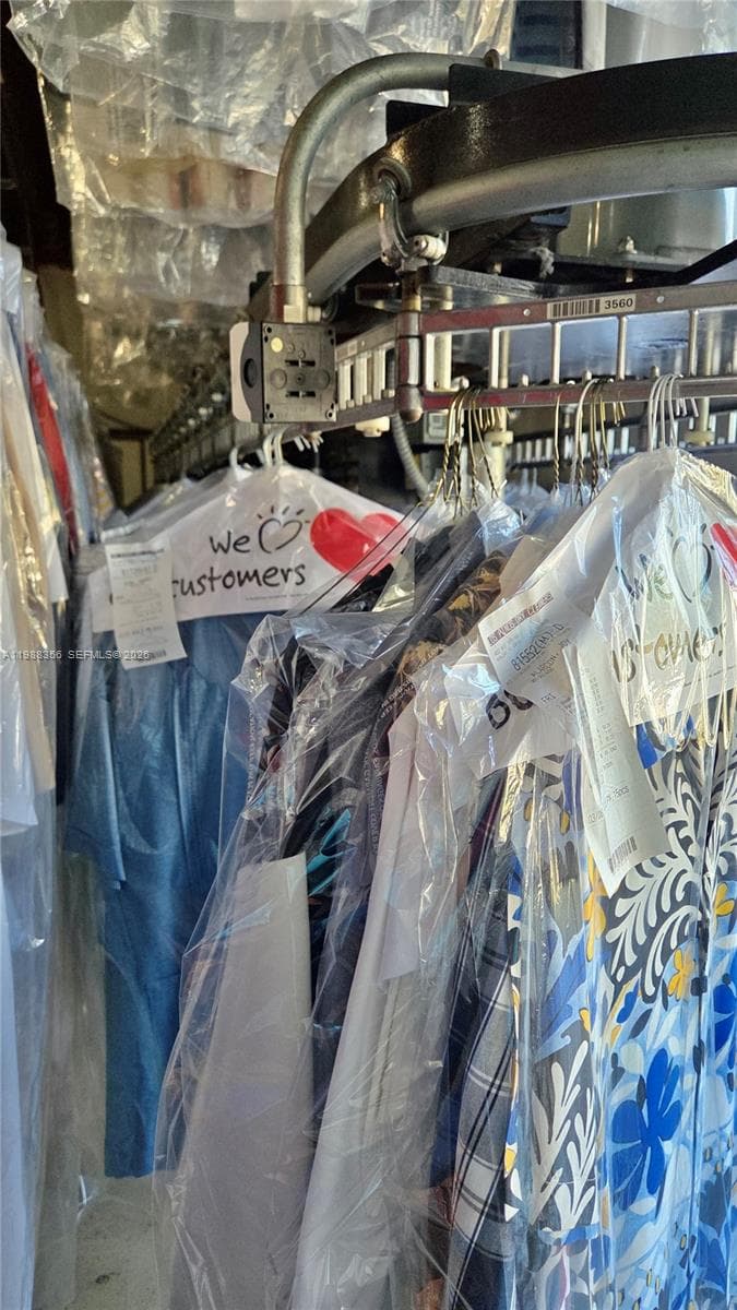 4222 W 16th Ave, Hialeah FL 33012 — 13