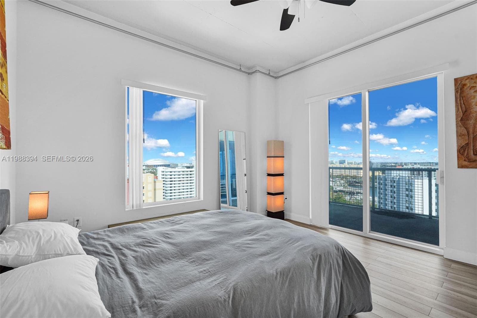 10 SW South River Dr # 1615, Miami FL 33130 — 16